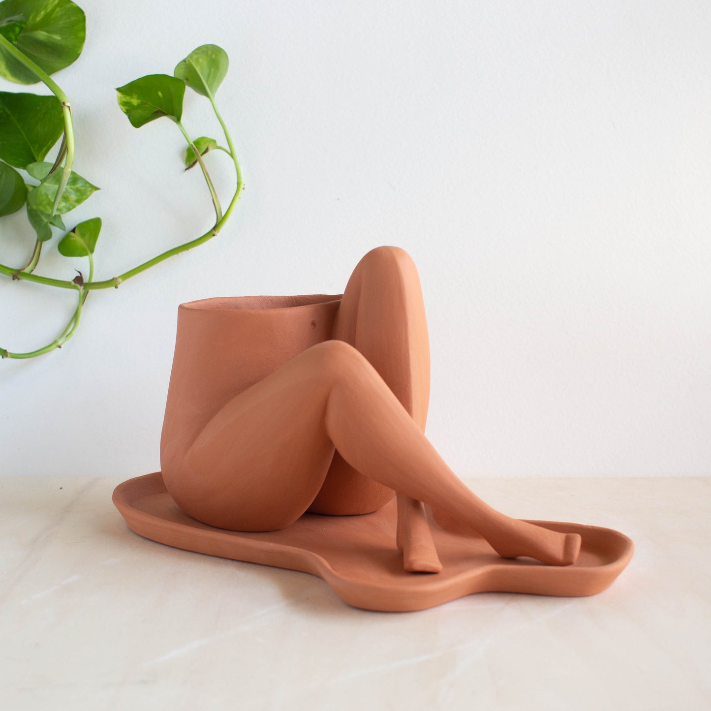 Crossed Leggy - Terracotta