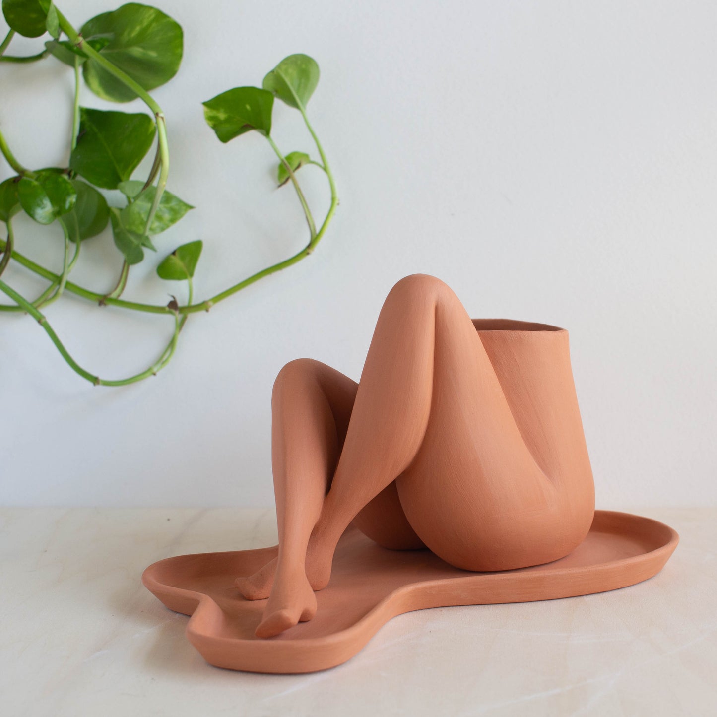 Crossed Leggy - Terracotta